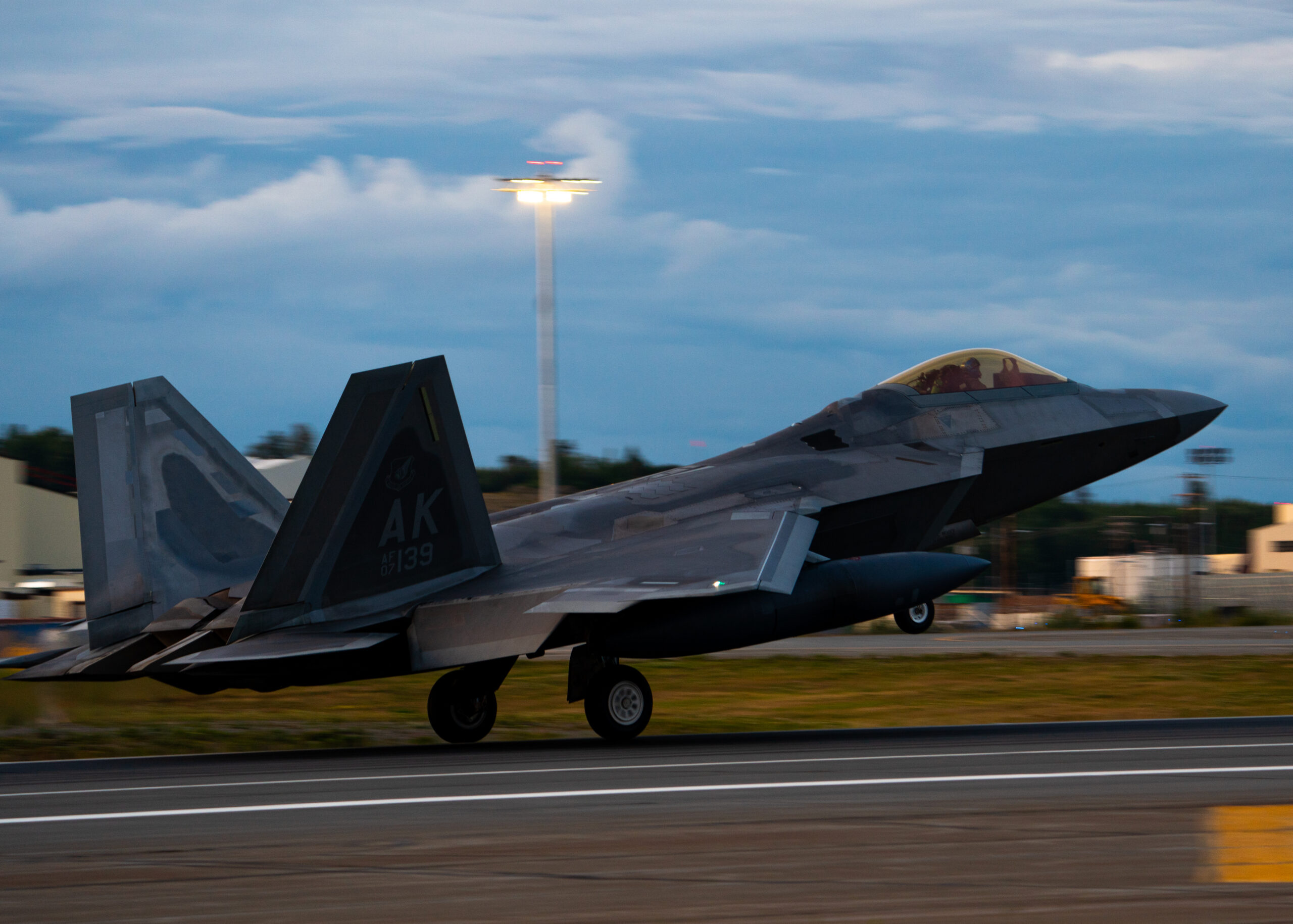 F-22 Raptors touch down.